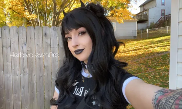 Ashley Rose's photo 4