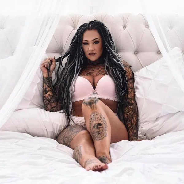 Ashley Sinz's photo 4