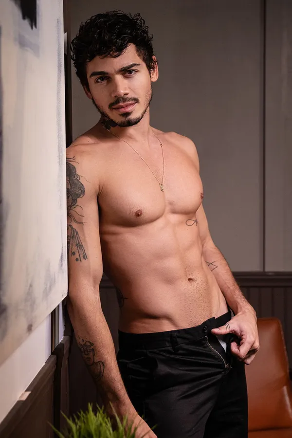 Ashton Summers's photo 6