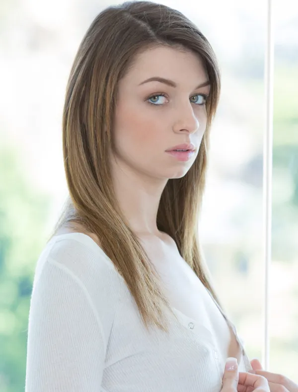 Aspen Ora's BabeWiki Profile