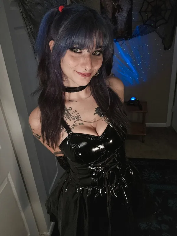 Astral Renee's BabeWiki Profile