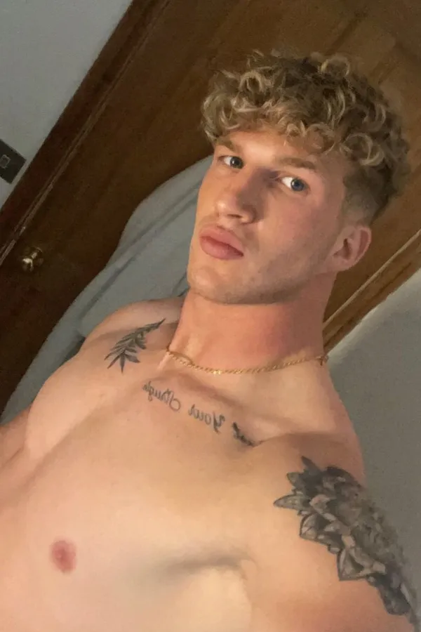 Axel65xxx's BabeWiki Profile