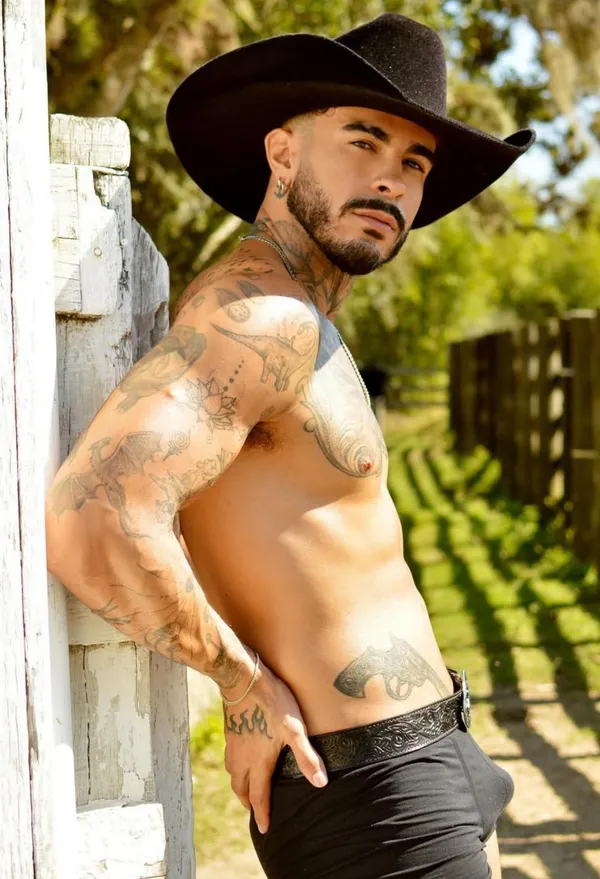 Azael Rogen's BabeWiki Profile