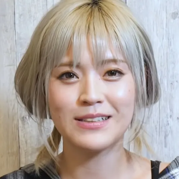 Azusa Itagaki's photo 10