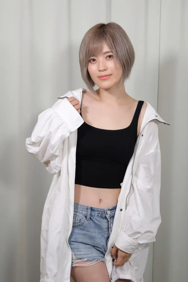 Azusa Itagaki's BabeWiki Profile