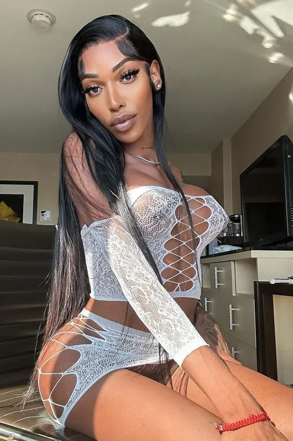 baggyaltiff's BabeWiki Profile