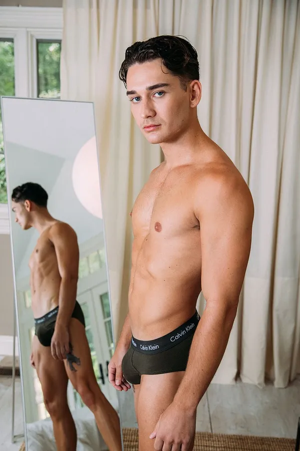 Bailey Zane's photo 4