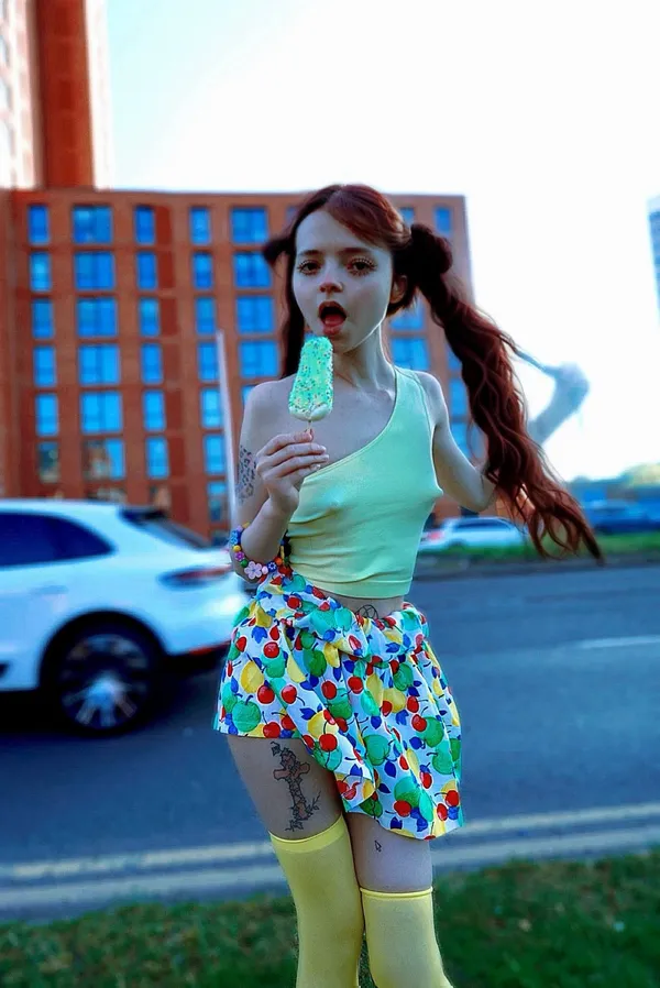 Barbara Barbie Roberts's photo 3