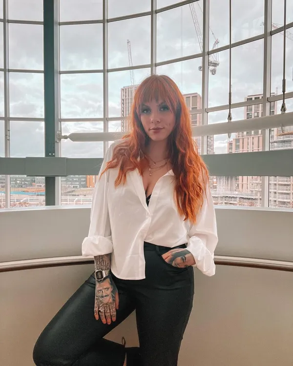 Bea Dux's BabeWiki Profile