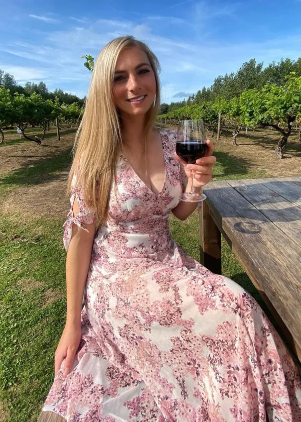 Becky Houze's photo 2