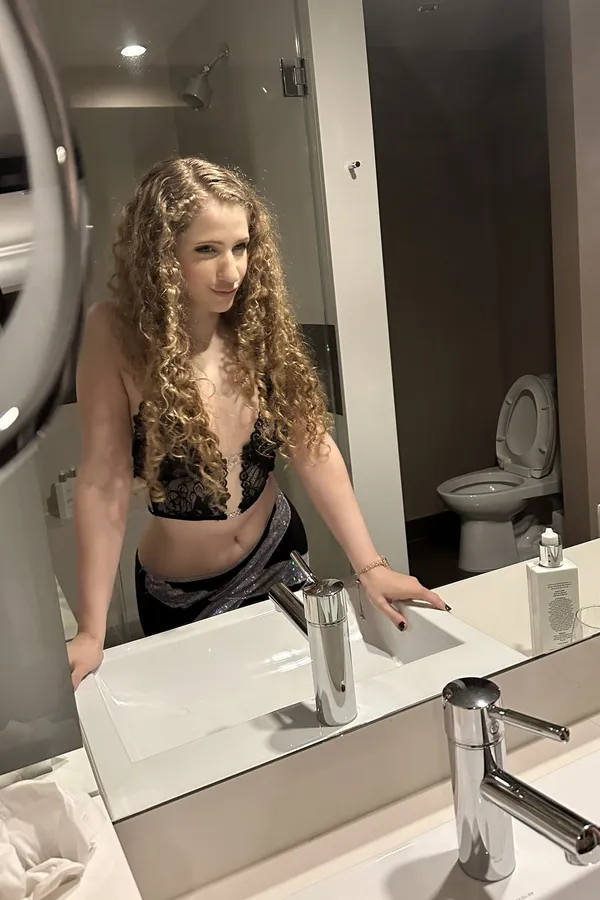 Bella Bradley's photo 5