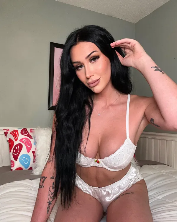 Bella Joie's photo 9