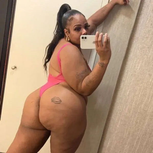 Berry Gorgeous's photo 9