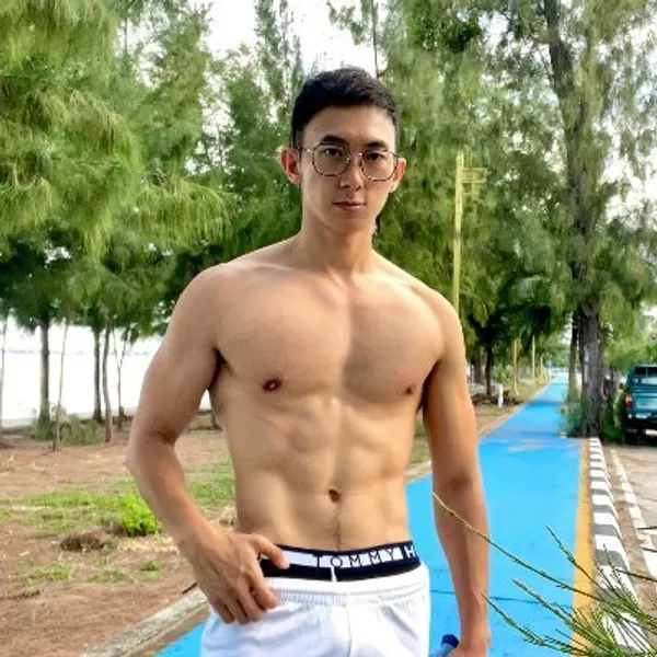 bikerz_mechanic's BabeWiki Profile