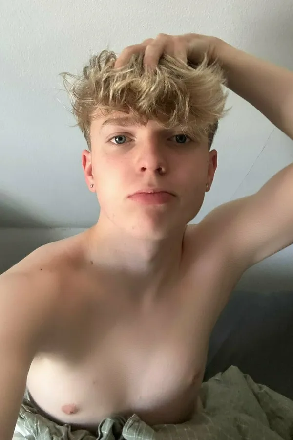 blonditwinky's BabeWiki Profile