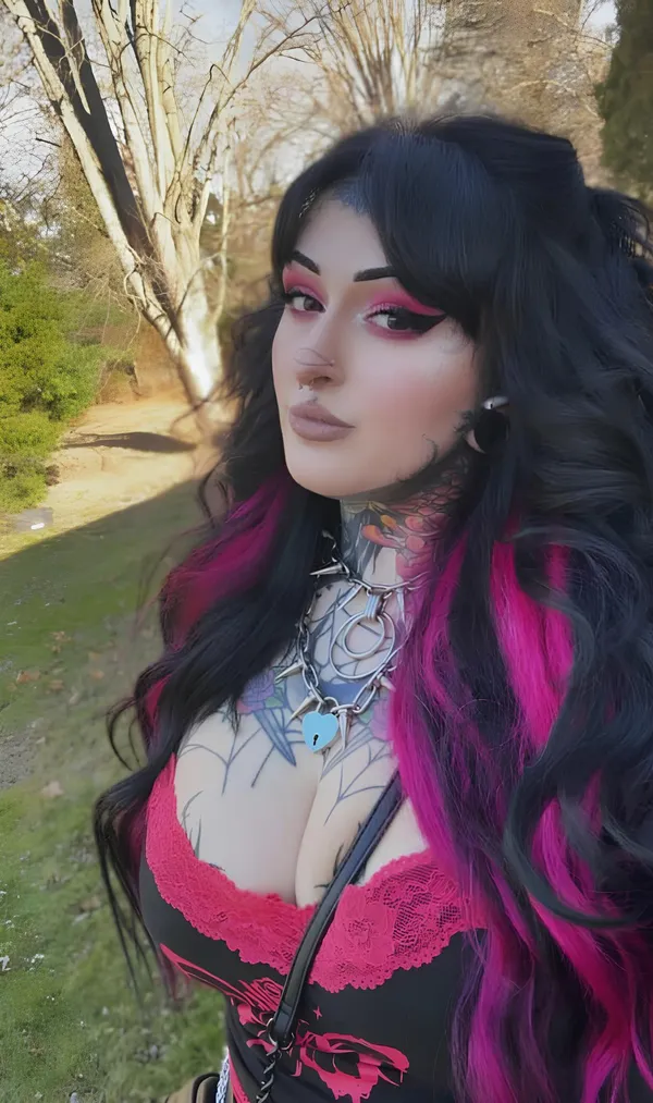 Bluecollargoth's photo 4