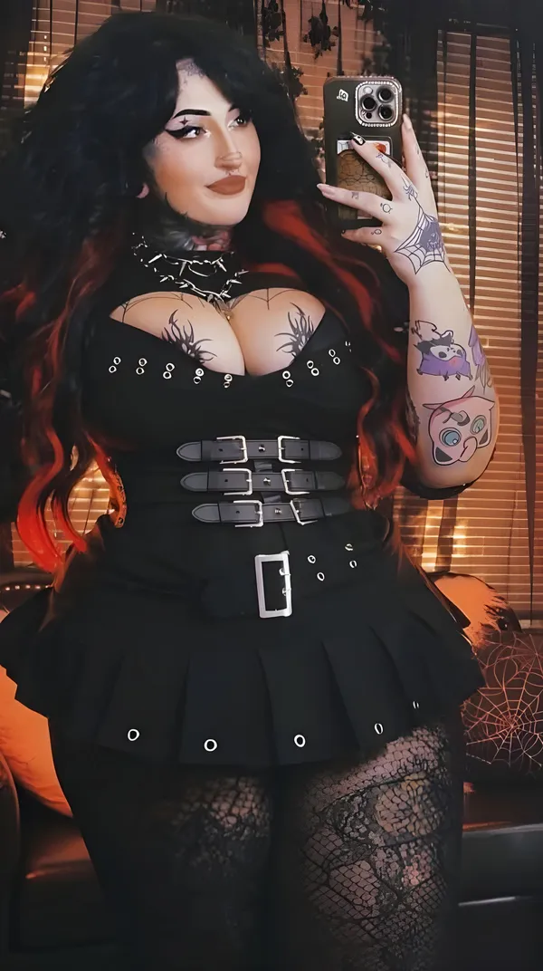 Bluecollargoth's BabeWiki Profile