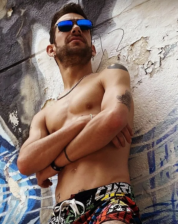 Bony BabyRon's BabeWiki Profile