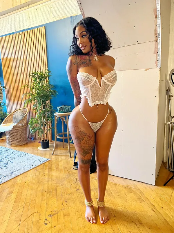 Brandi Kelly's BabeWiki Profile