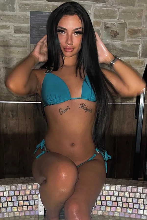 Bratty Leah's photo 6