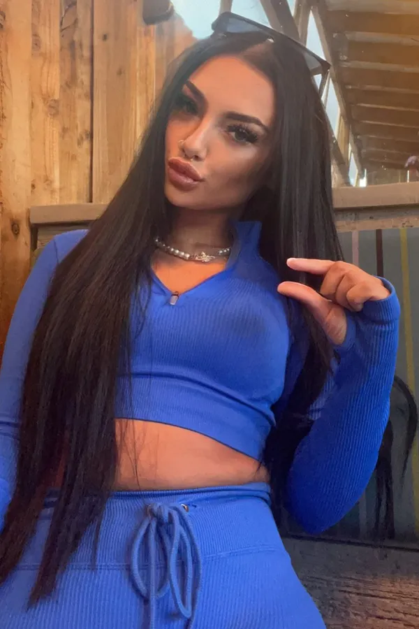 Bratty Leah's photo 7