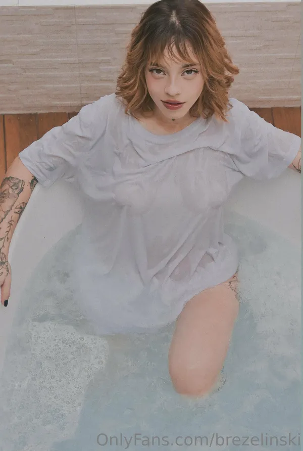 Brenda Zelinski's BabeWiki Profile