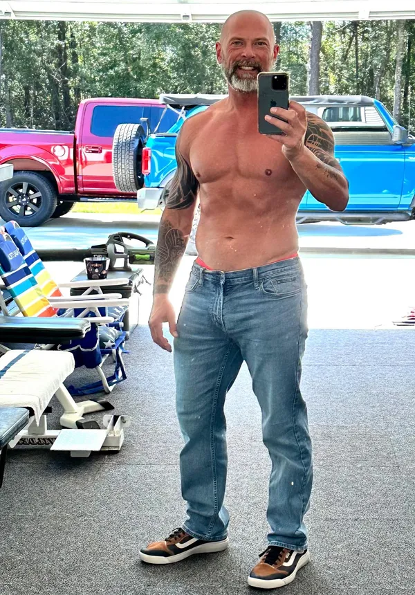 Brian Edger's BabeWiki Profile