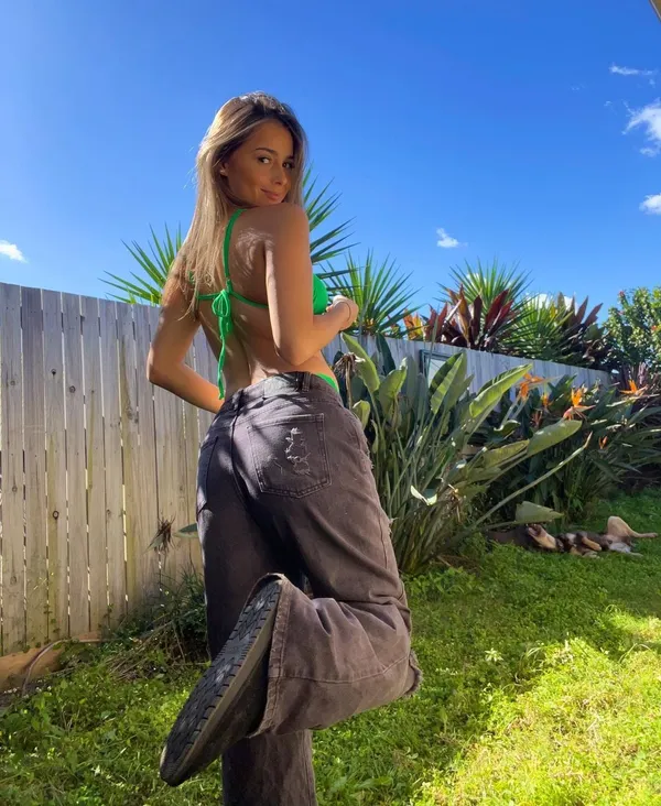 Bright Emily's photo 2