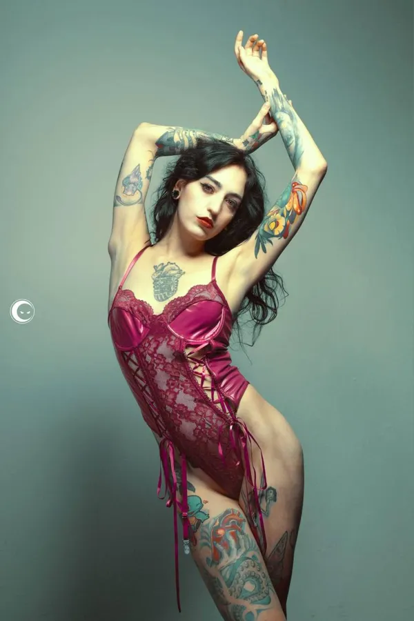Brisen Suicide's BabeWiki Profile
