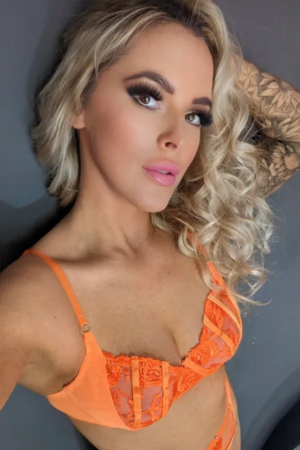 Bunny Saint's photo 6