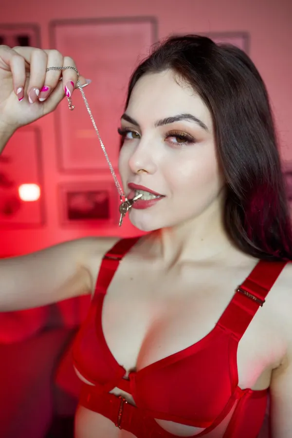 Calista Vixen's photo 6