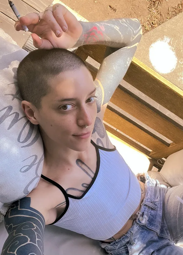 Cam Damage's photo 5