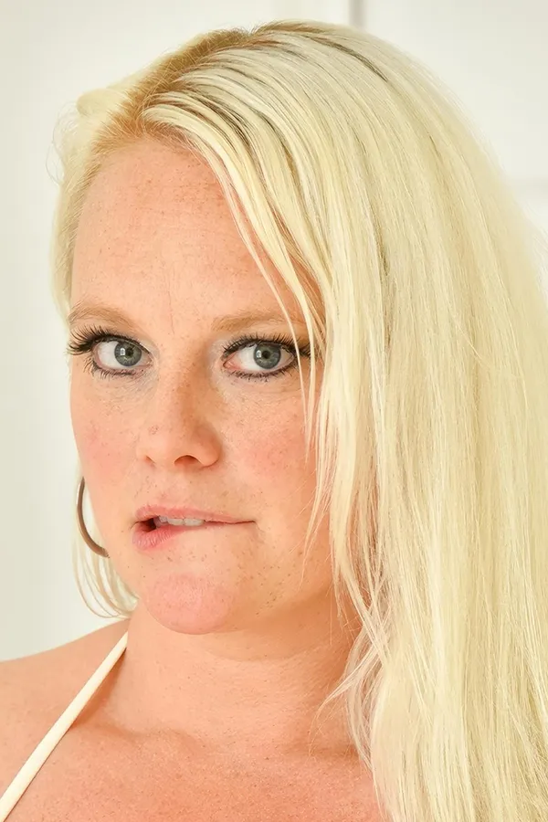 Cameron Skye's BabeWiki Profile