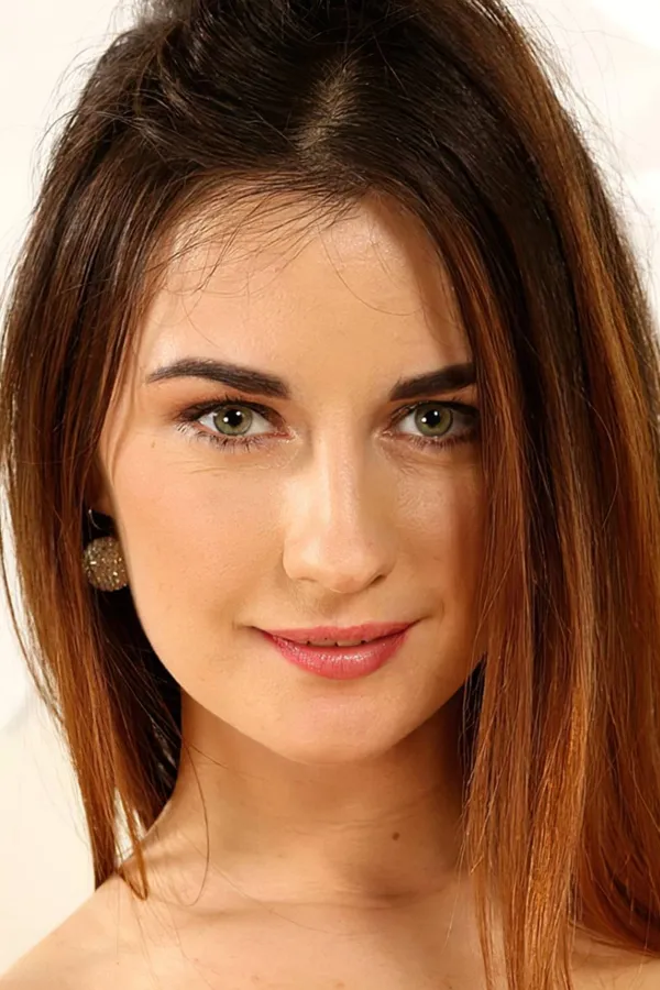 Camilla Moon's BabeWiki Profile