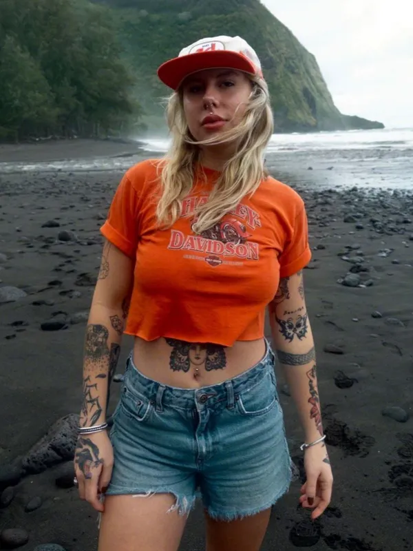 Carly Anderson (comedian)'s BabeWiki Profile