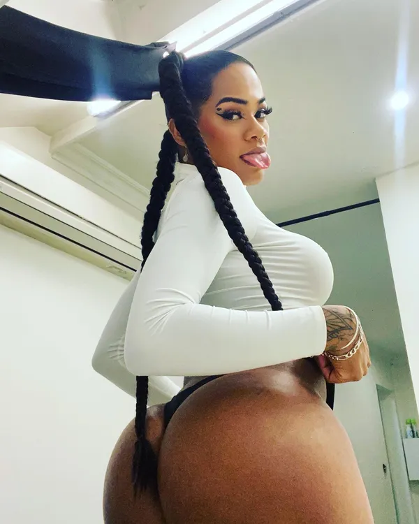 Carol Dias's BabeWiki Profile