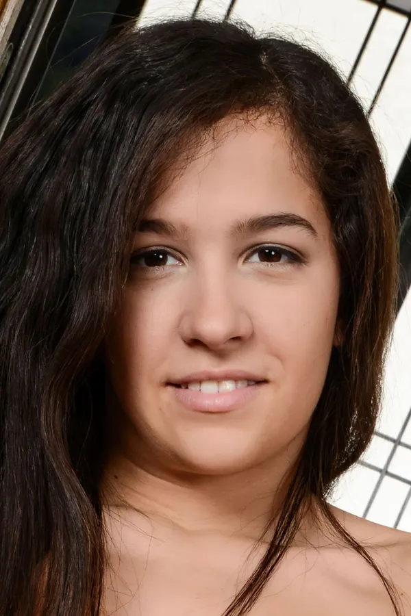 Caroline Ray's photo 4