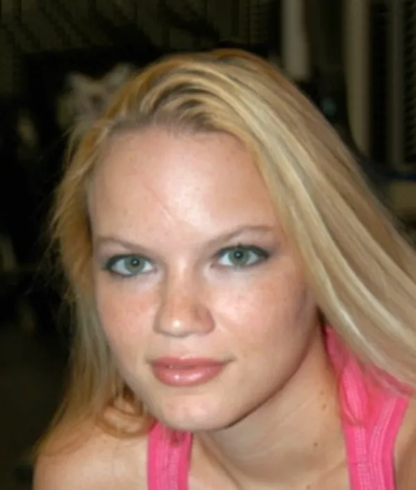 Caroline Summers's photo 6