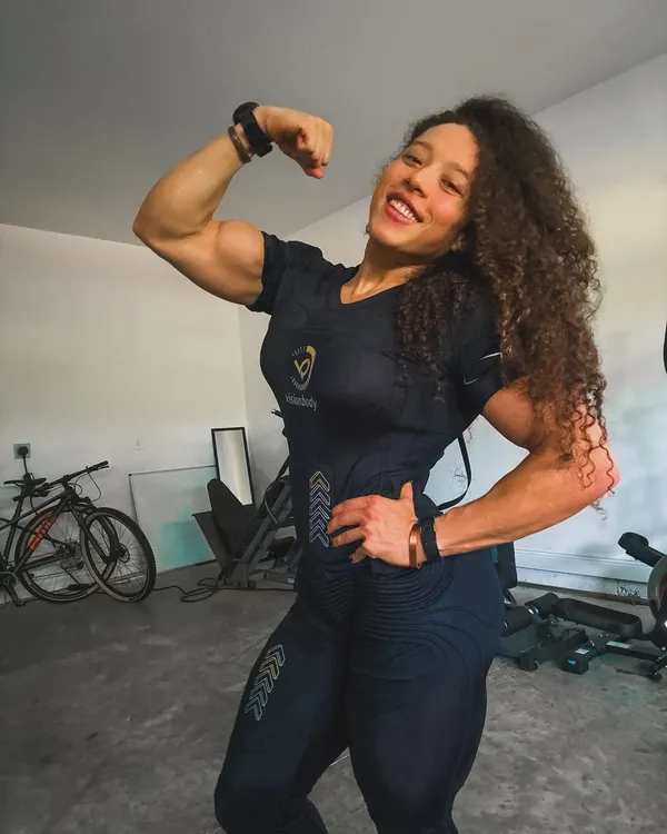 Carolyne Marquez's photo 2