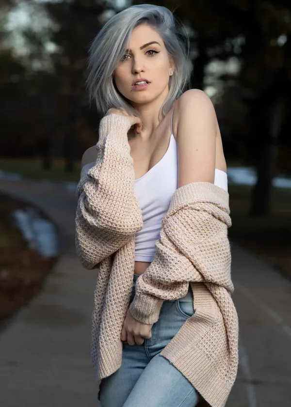 Casey Casteels's BabeWiki Profile