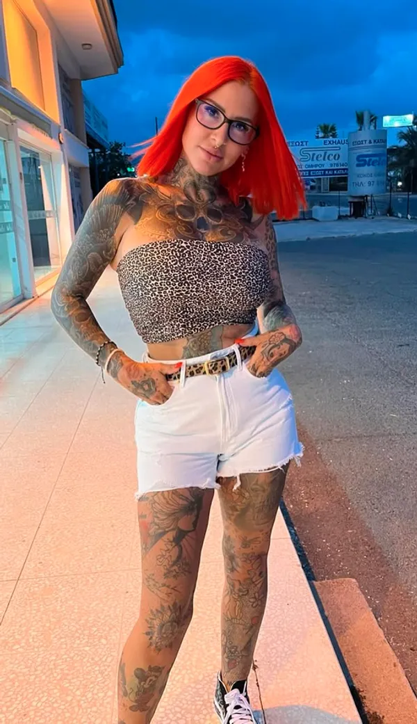 Cat Coxx's BabeWiki Profile