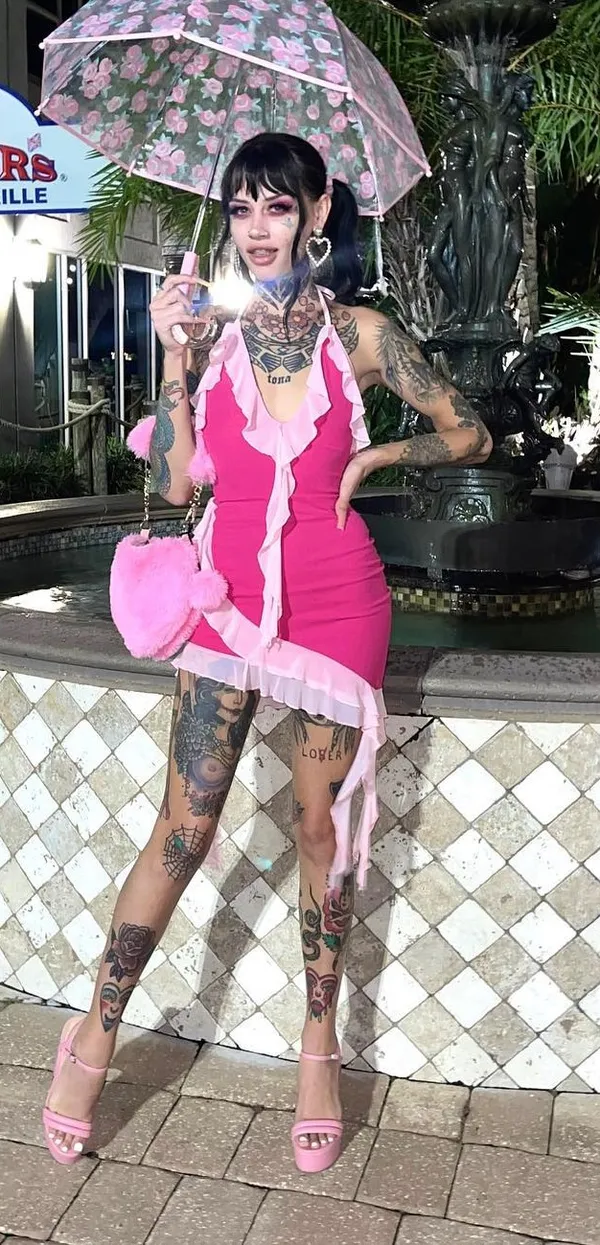 CC Doll's BabeWiki Profile