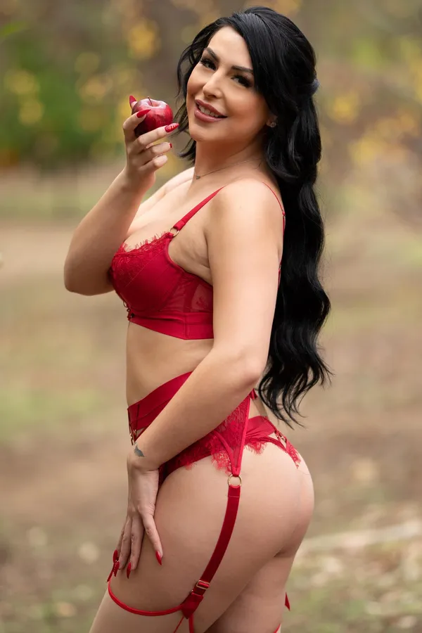 Chanel Santini's BabeWiki Profile