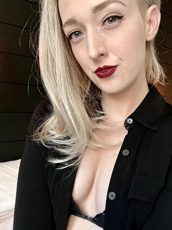 Charlee Chaste's photo 6