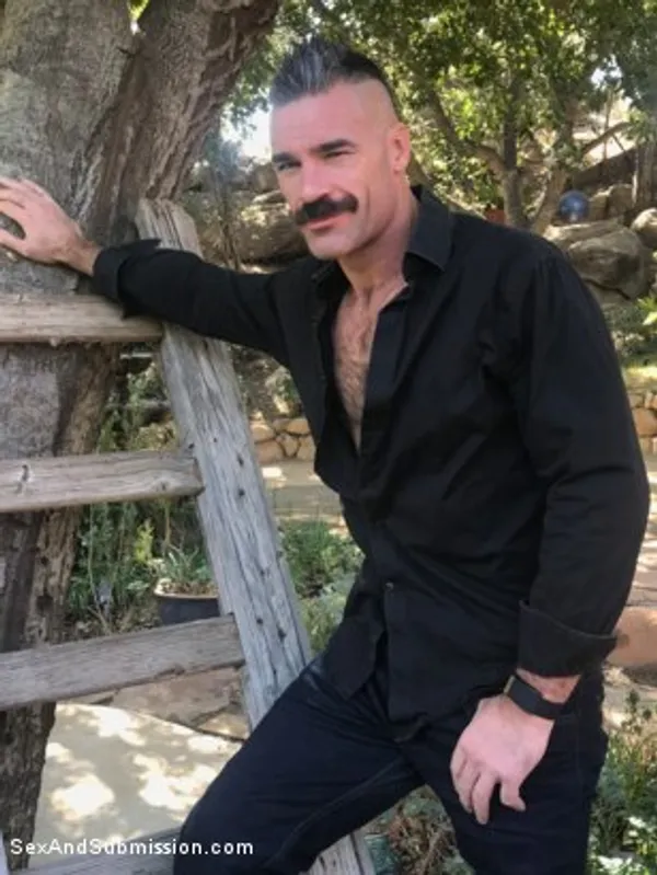 Charles Dera's photo 8