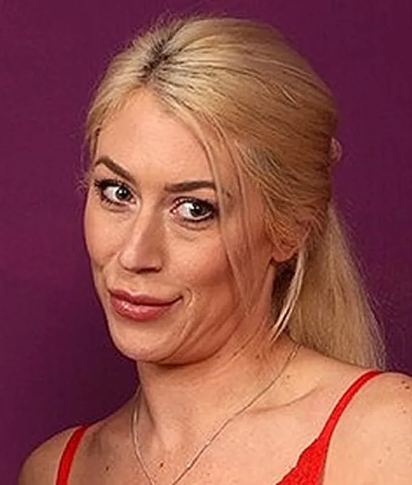 Charlotte Elizabeth's photo 6