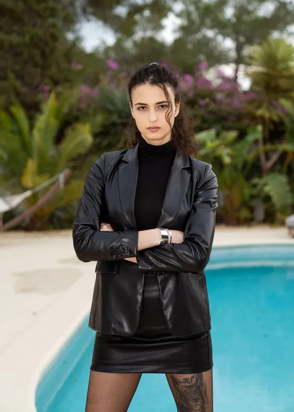 Charlotte Grey's photo 3