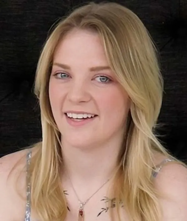 Chelsey Cross's photo 2