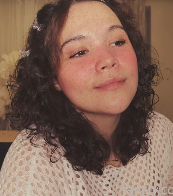 chery_lady22's BabeWiki Profile