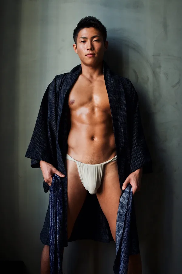 Chin Kou's BabeWiki Profile